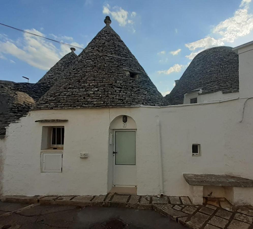 Trullo Alberobello Vacanze Desa 2 エクステリア 写真