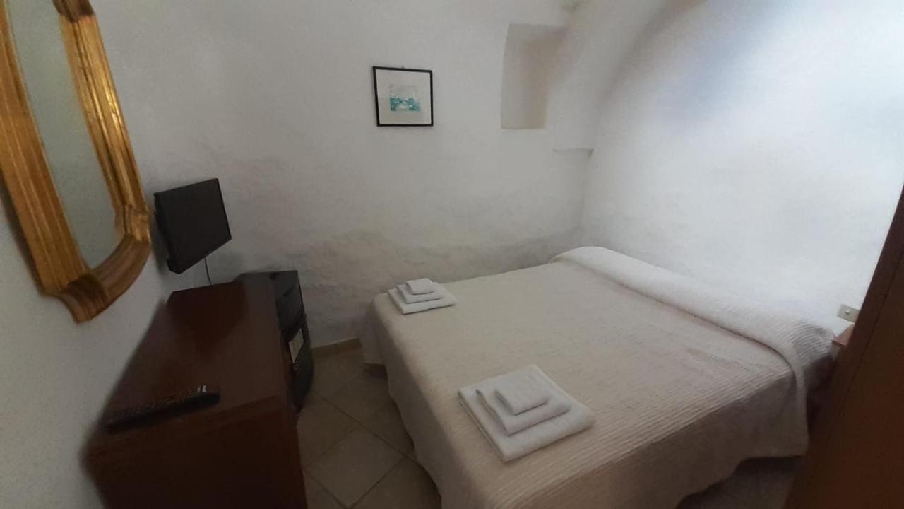 Trullo Alberobello Vacanze Desa 2 エクステリア 写真
